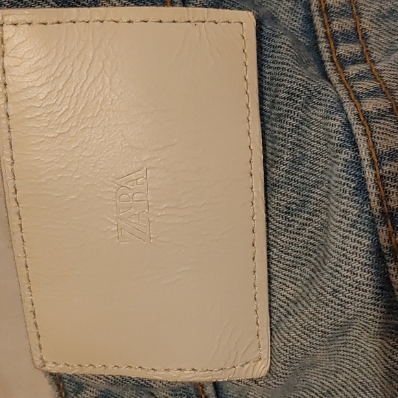 Zara High Waisted Button Fly Jean's - Picture 11 of 11